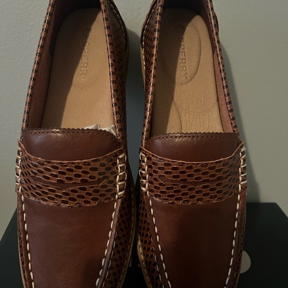 Sperry Textured Tan Loafers for Men main image 4